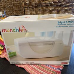 New Munchkin “Bright & Warm” Wipe Warmer & Nightlight 