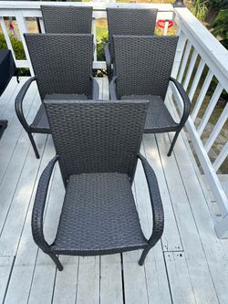 Outdoor dining chairs