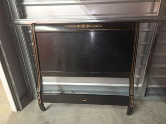Twin size bedframe