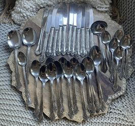 Vtg Supreme Cutlery Sonora Stainless Flatware Set 35 Pc Towle Japan Rose Floral