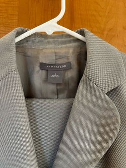 ANN TAYLOR suits sizes O-4