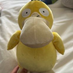 Psyduck Pokémon Plushie