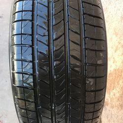 235/50R17 Michelin Tire