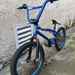 BMX BIKE 18”