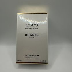 Create a Offer Up ad for this fragrance that will follow their market place guidelines, catch attention and not get flagged 