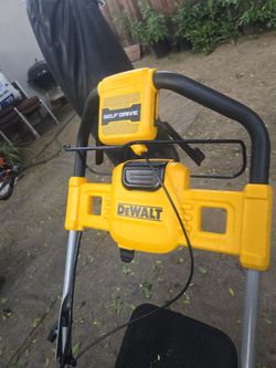 Dewall lawnmower up to 20vts batery