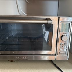 Deluxe convection toaster oven broiler