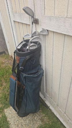 GOLF CLUBS