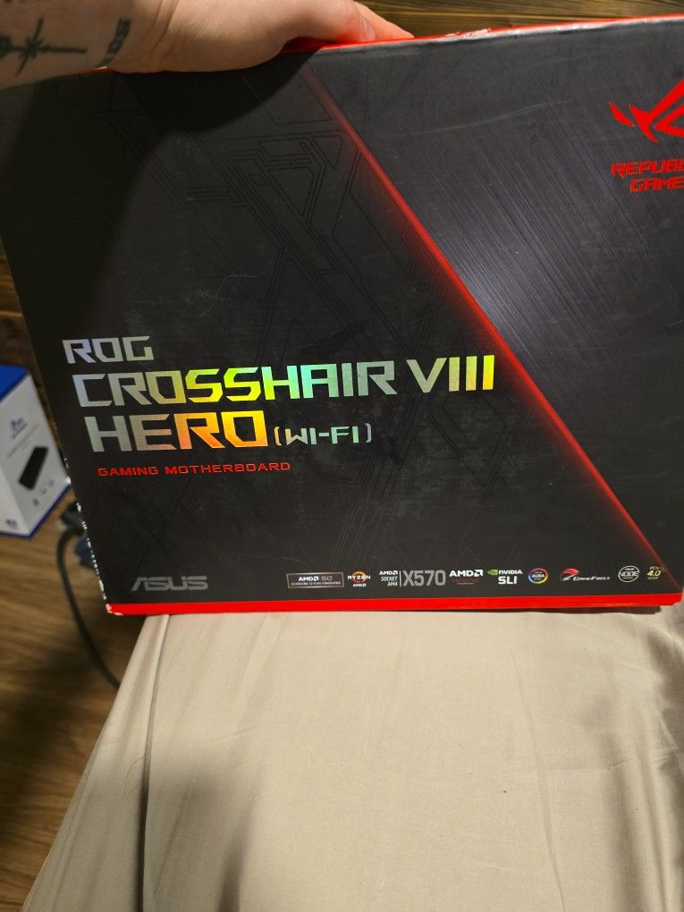 Asus ROG CROSSHAIR VIII Hero Wifi