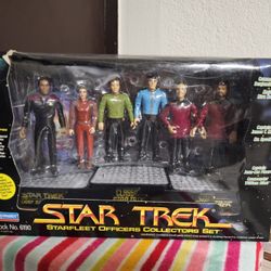 Star Trek Starfleet Officers Collectors Set