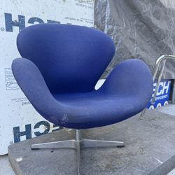FREE Midcentury Kids Swan Chair and Tubular Coffee Table Base
