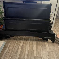 Queen Size Bed 