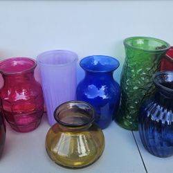 Collection of 9 glass vases - Pink, red, blue, purple, green and brown