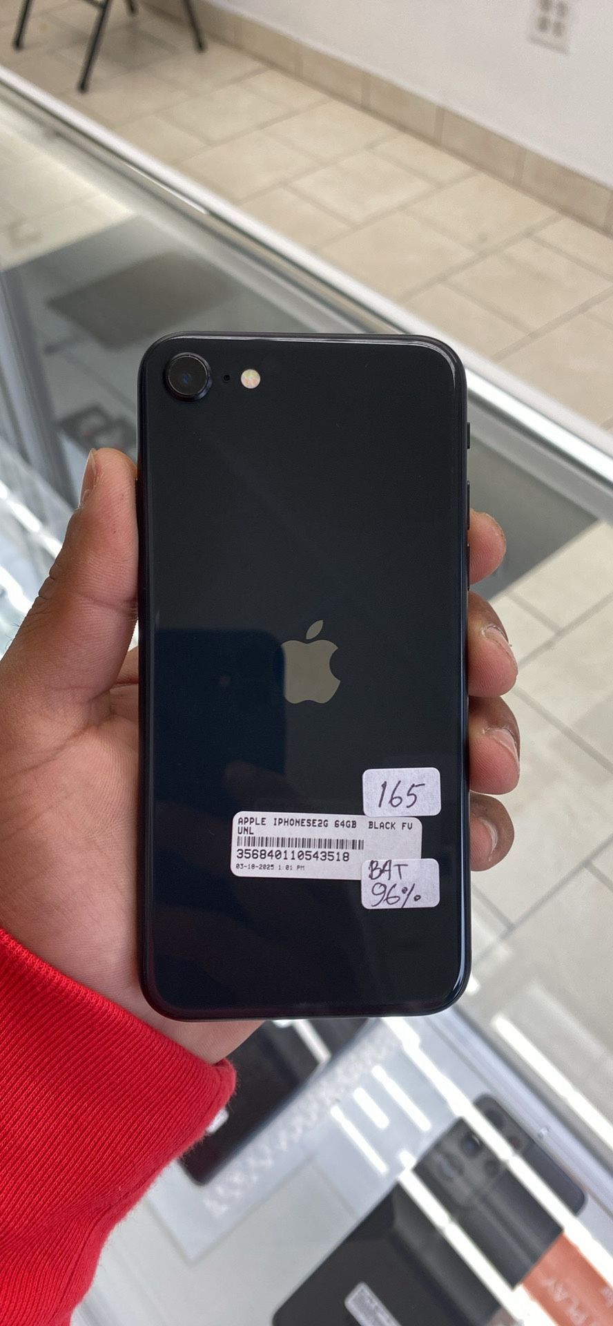Apple iPhone SE 64 GB Factory Unlocked