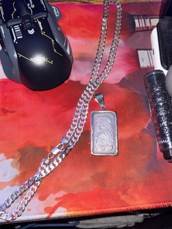 Silver bar pendant with Rope chain