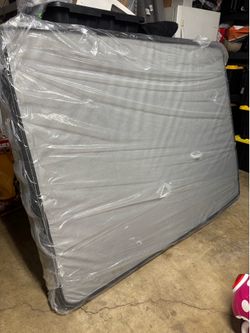 Full size mattress