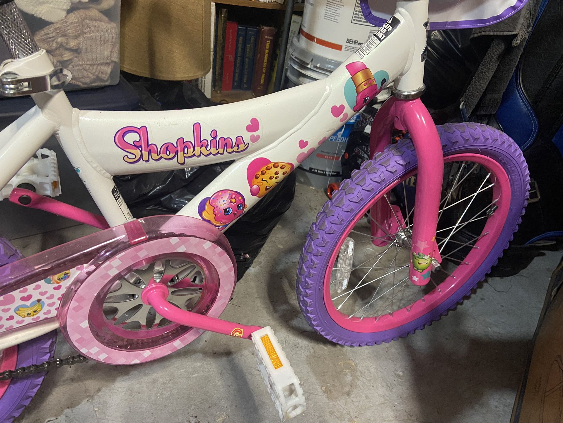 Girls Bike With Training Wheels