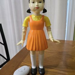 Red Light Green Light Doll