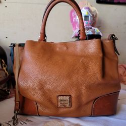 Dooney & Bourke 