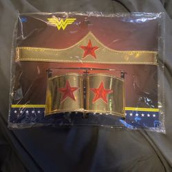 Wonder Woman Tiara And Cuff New