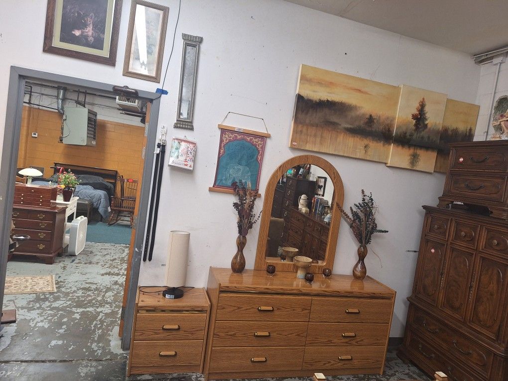 3pc Vintage Oak Bedroom Set 4 $ale