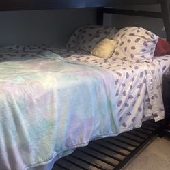 Bunk Beds With Trubdle, Mattress Included