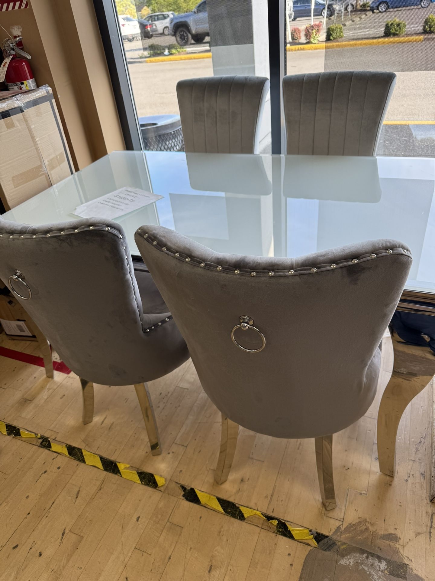 5 Piece Dining Set On Sale