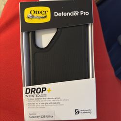 Brand New OtterBox Defender Pro For Samsung S25 Ultra including Belt Holster/Stand.