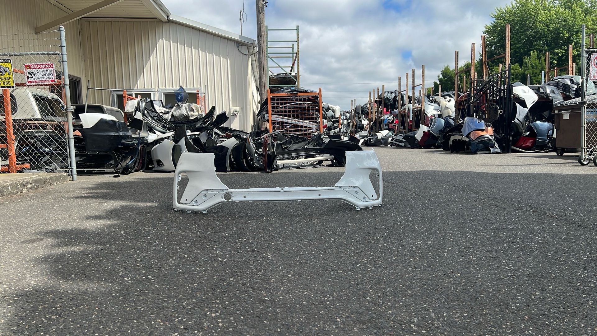 2025 Lincoln Aviator Front Upper Bumper #B625