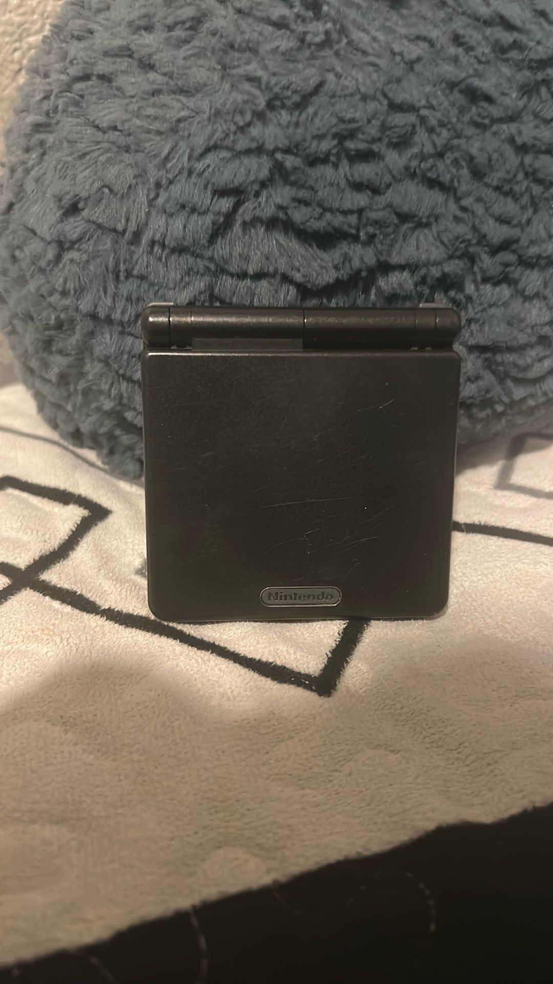 Used it works and everything but no charger 80 bucks firm