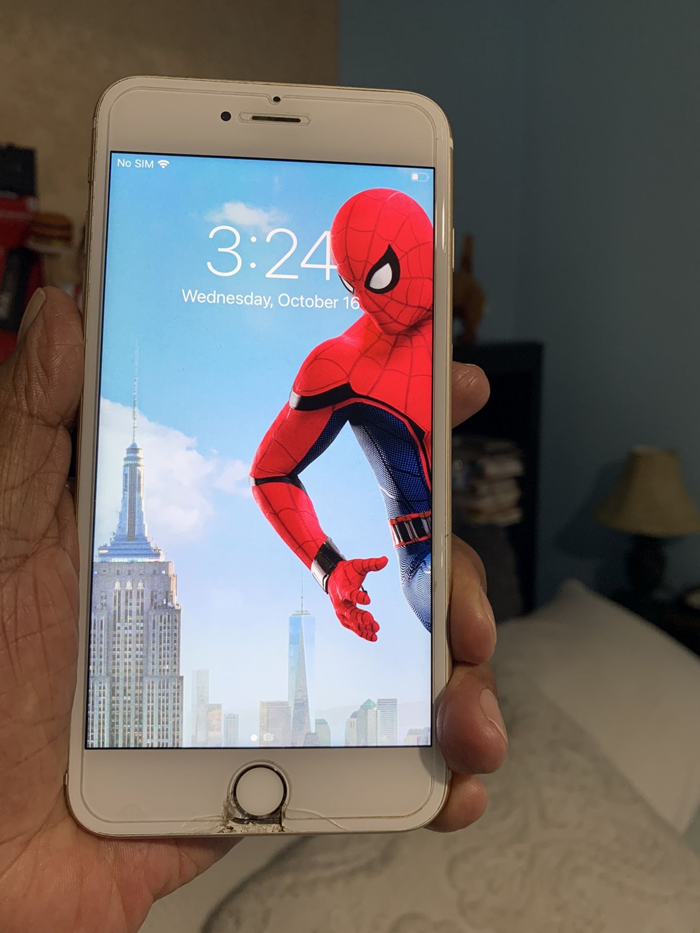 iPhone 6S Plus -32Gb Unlocked crack $60 Santa Ana City Cash Only 