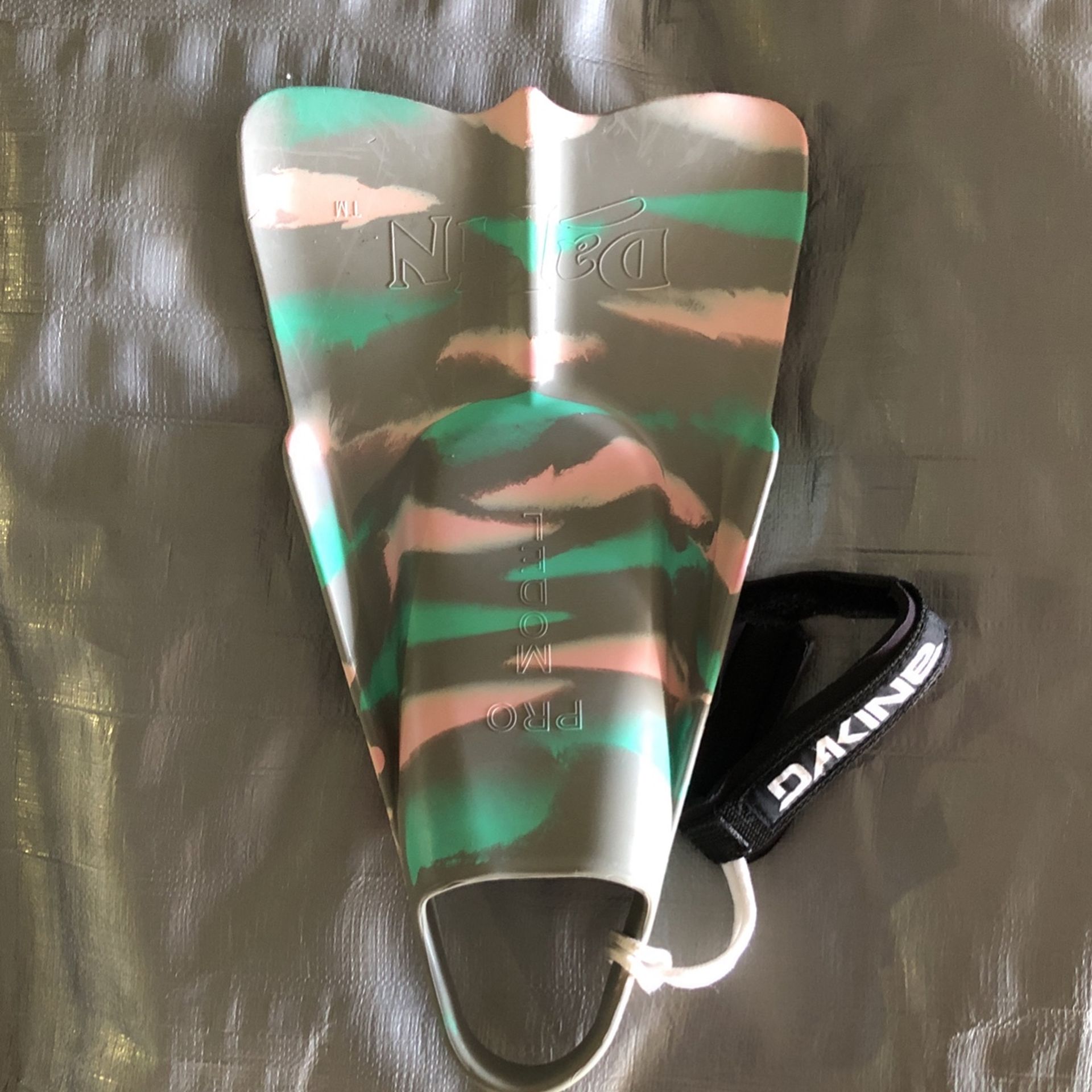 Da Kine Fin Found At Kewalos