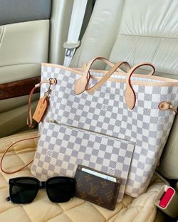 LOUIS VUITTON Neverfull MM
