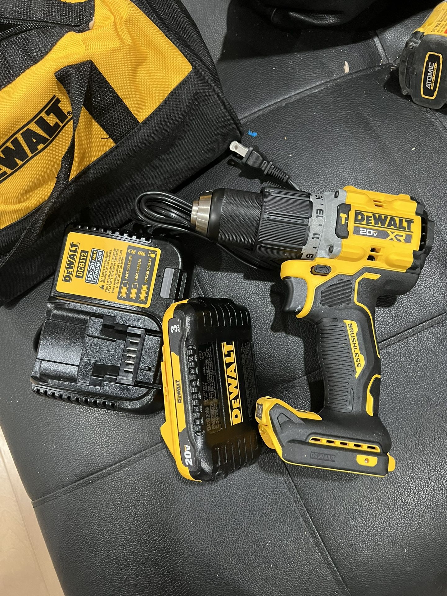 Dewalt Xr Drill  Batteria Y Cargador