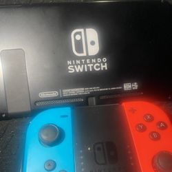 Nintendo Switch 