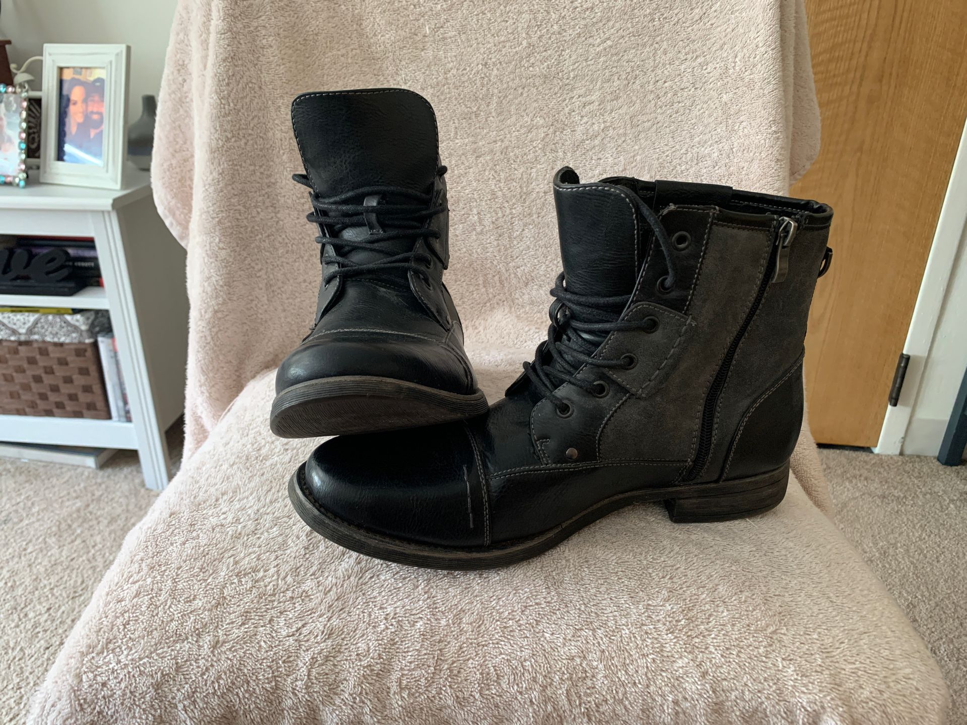 Steve Madden Military style boots