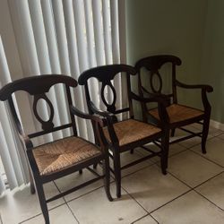 6 Chairs 