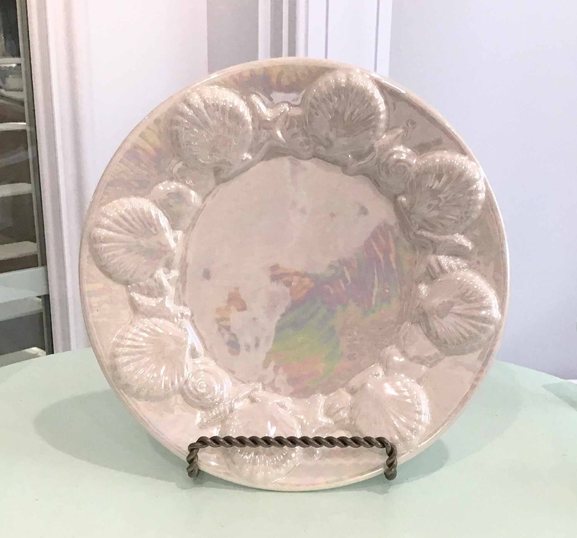 Small Iridescent Pearl CS Plate with Embossed Shell Pattern (stand NOT included)