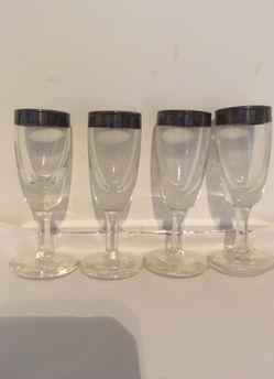 Set of 4-1 oz shot glasses