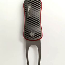 New  Switchblade Golf Divot Tool w Ball Marker Golfing Ball Clubs