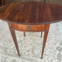 Antique Drop Off Leaf Side Table. 92014