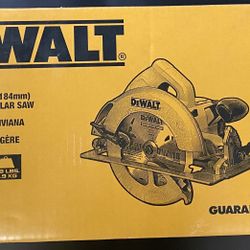DEWALT DWE575  120V 15 Amp 7-1/4" Circular Saw w/ Electric Brake