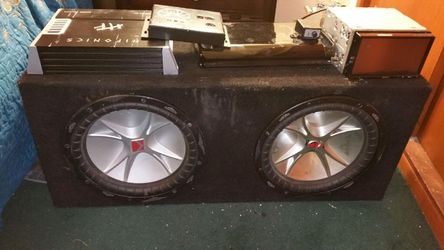 2 kickers size "12" 2 amplificador 1 Sony stereo