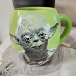 STAR WARS - YODA - "MAY THE FORCE BE WITH YOU", JUMBO SIZED Ceramic Coffee Cup 

