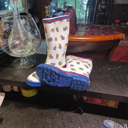 KU rain boots, retail $40 Sale $20