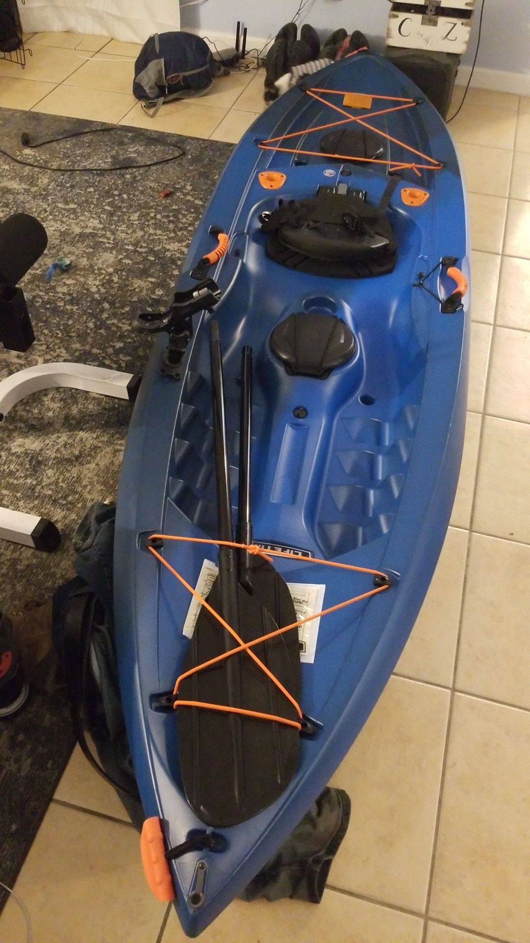 10 ft lifetime kayak NEVER USED