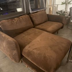 Article Couch-‘Sanders’ 85.5” Velvet Brown Sectional Reversible Like New 