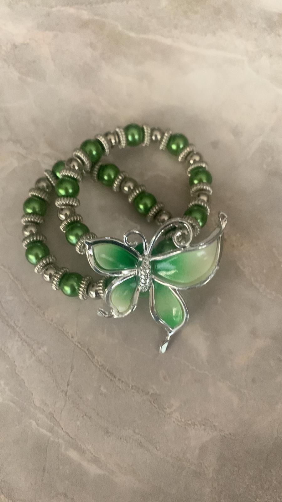 Doble Pulsera Con Diseño De Mariposa