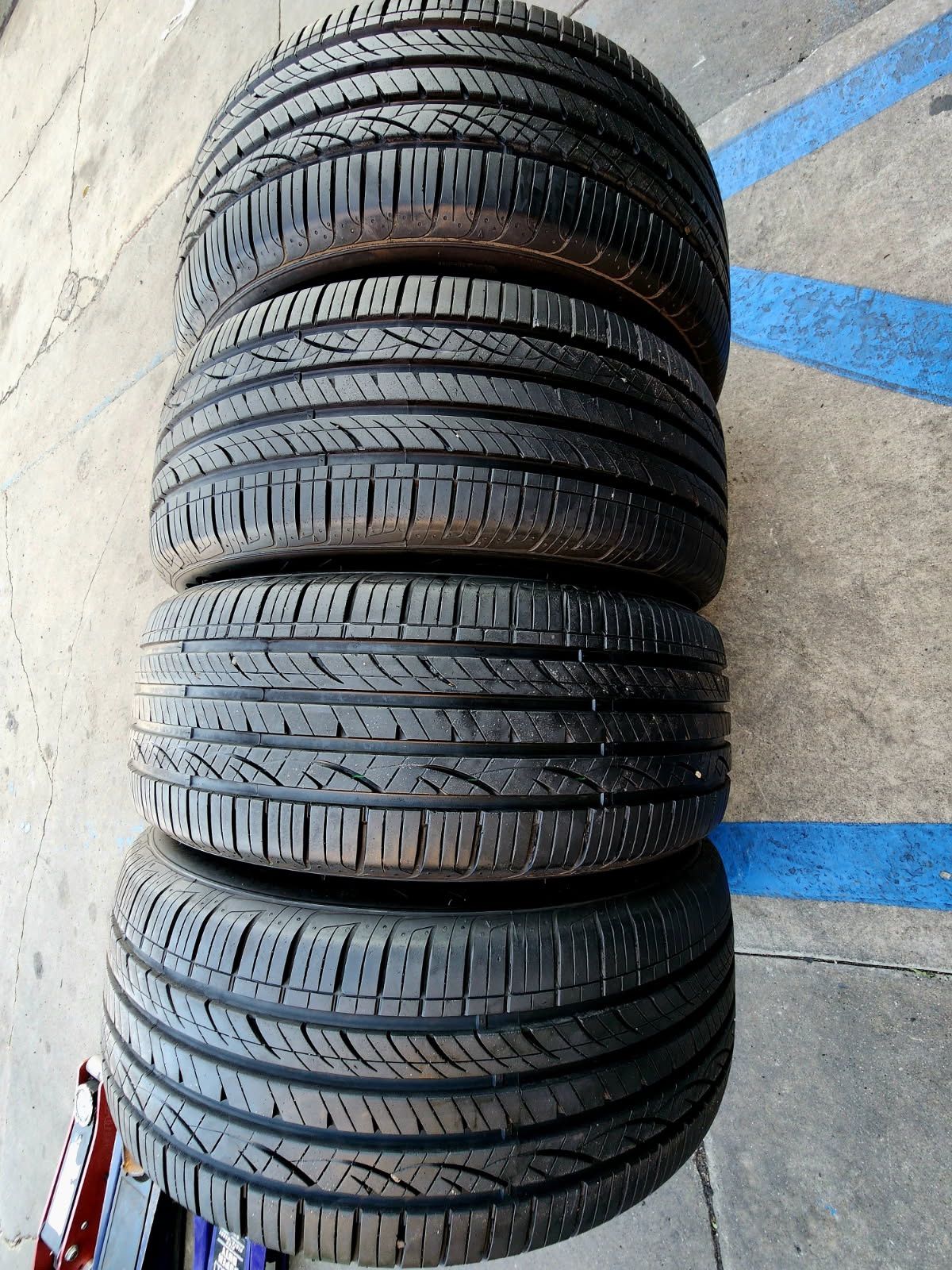 4 USED TIRES HANKOOK 245/55/19