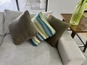 18 x 18 square Pillow Cover - Indoor decor